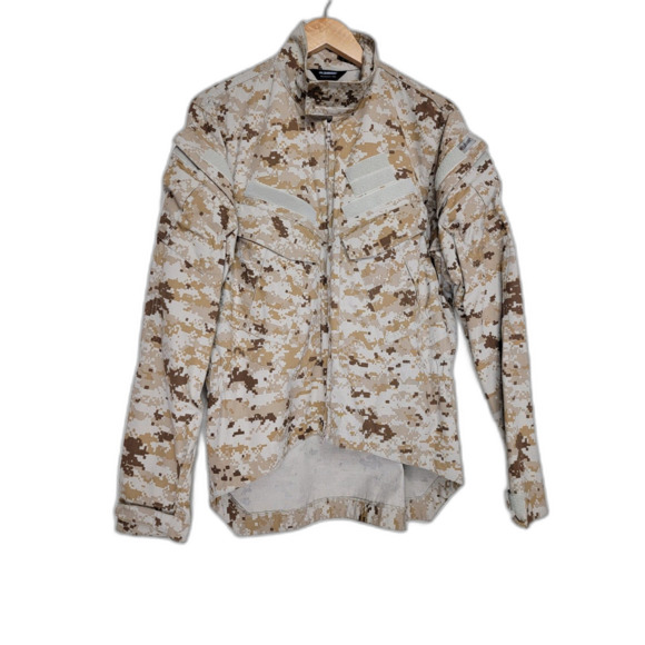 BLACKHAWK! Other - BLACKHAWK! HPFU V2 Digital Desert Camo Jacket - Medium